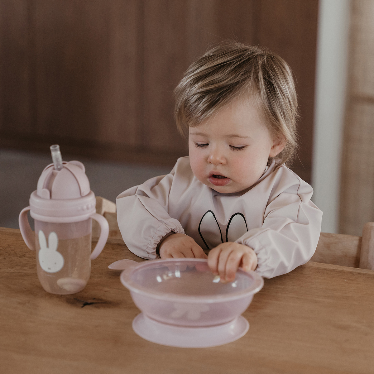 Σαλιάρα με Μανίκια 6+ Μηνών Miffy Koko Pink 69-24743 Βρεφικά Σαλιάρες Βρεφικές Spitishop