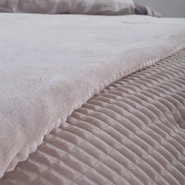 Κουβερτοπάπλωμα Υπέρδιπλο (240x220) Nef-Nef Homeware Elaisa Cream