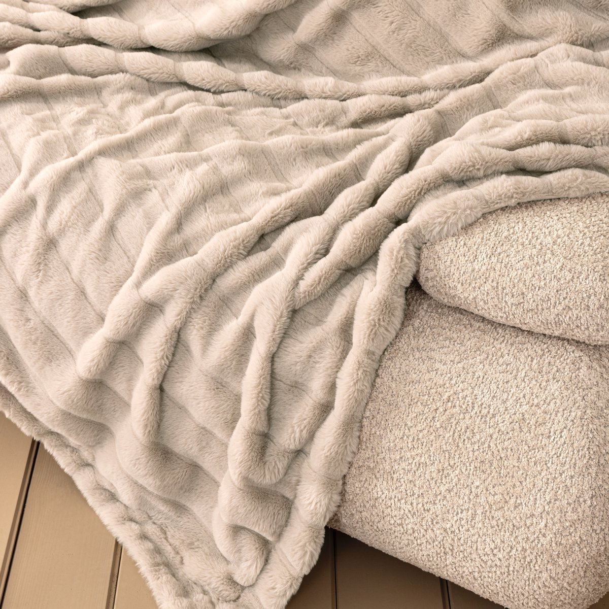 Ριχτάρι Καναπέ Τριθέσιου Γούνινο (180x300) Nima Lumi Light Beige