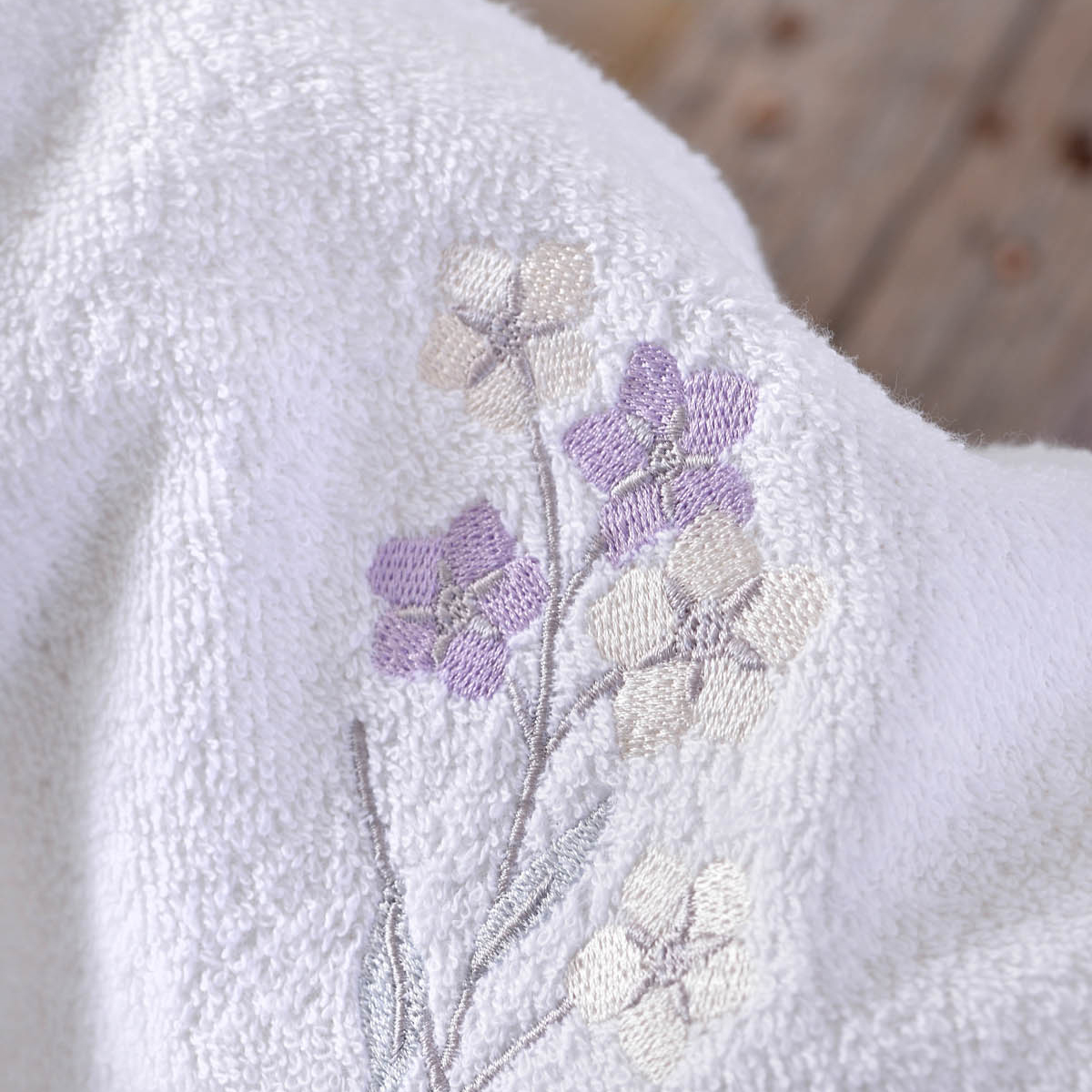 Πετσέτες Μπάνιου (Σετ 3Τμχ) Rythmos Jolie White - Lilac 470Gsm Λευκά Είδη Σετ Spitishop