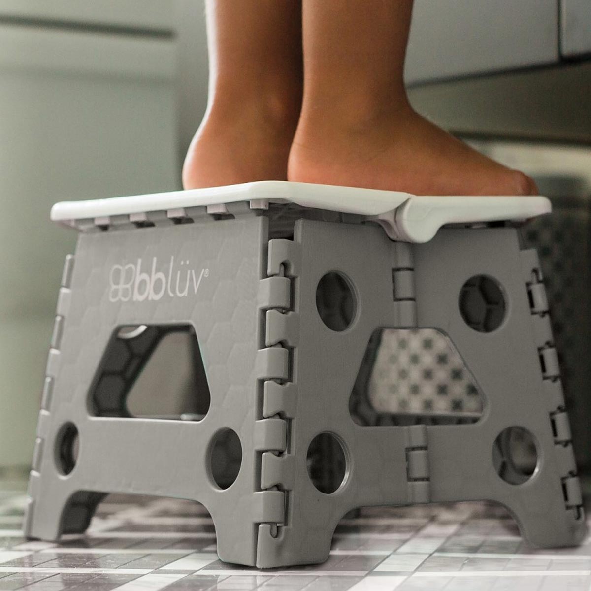 Βοηθητικό Σκαλοπάτι Μπάνιου Bbluv Step B0114-G Γκρι Βρεφικά Φροντίδα & Περιποίηση Μωρού Spitishop