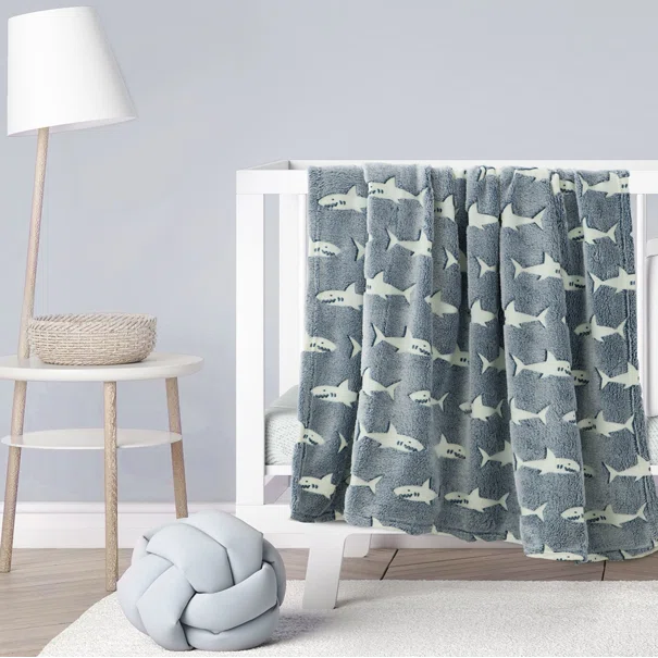 Φωσφοριζέ Κουβέρτα Fleece Αγκαλιάς (80x110) Kocoon Baby Sharky