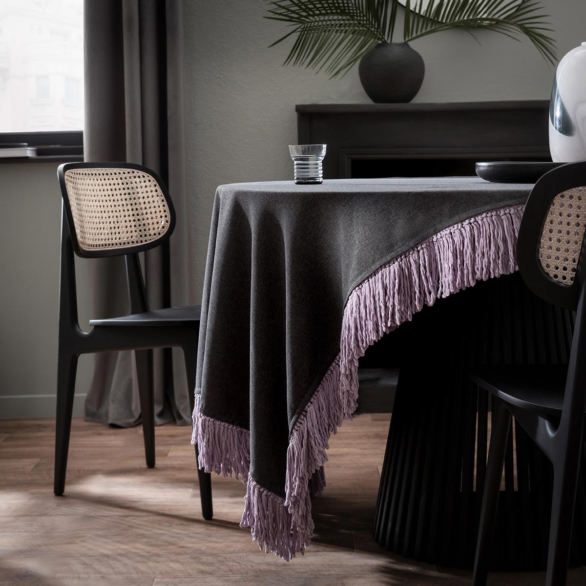 Τραπεζομάντηλο (165x165) Gofis Home Cersei Carbon Black 453/14
