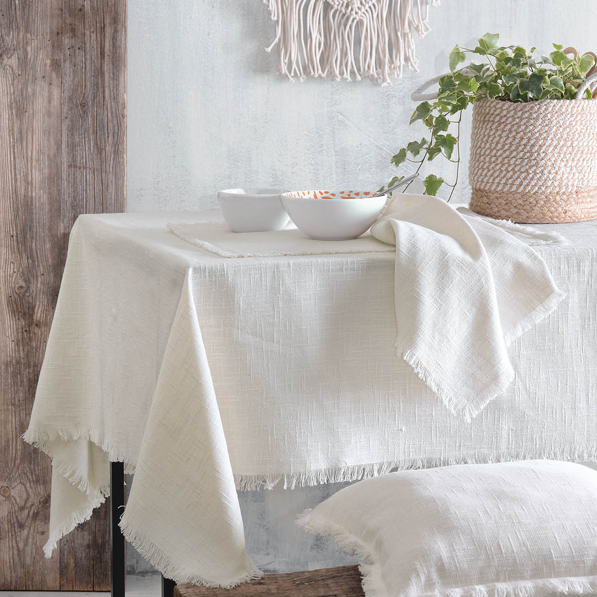 Τραπεζομάντηλο (170x320) Rythmos Merit Off White