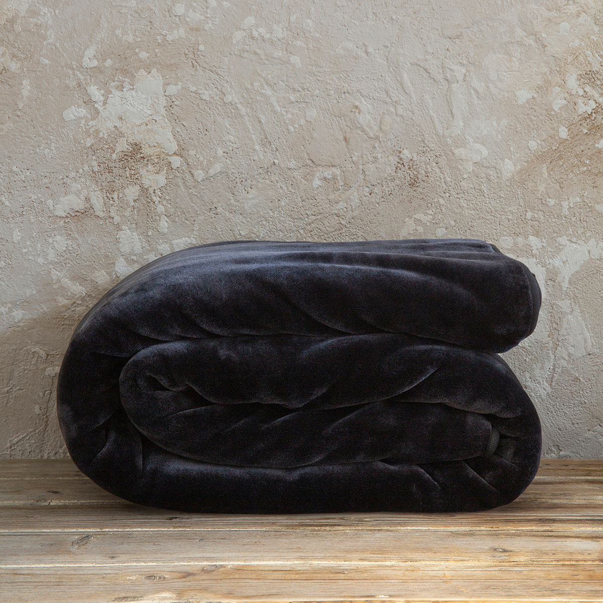 Κουβέρτα Βελουτέ Υπέρδιπλη (220X240) Nima Bed Linen Coperta Black Λευκά Είδη Κρεβατοκάμαρας Κουβέρτες Υπέρδιπλες Spitishop