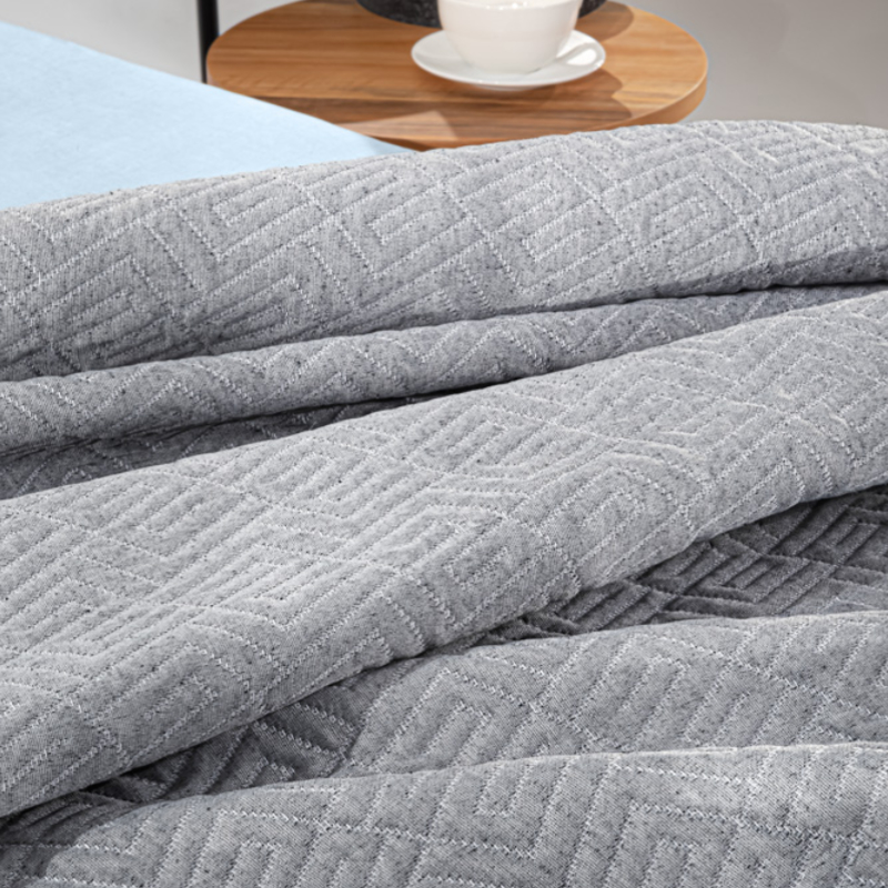 Κουβερτόριο Υπέρδιπλο (245x260) Guy Laroche Pattern Black & White