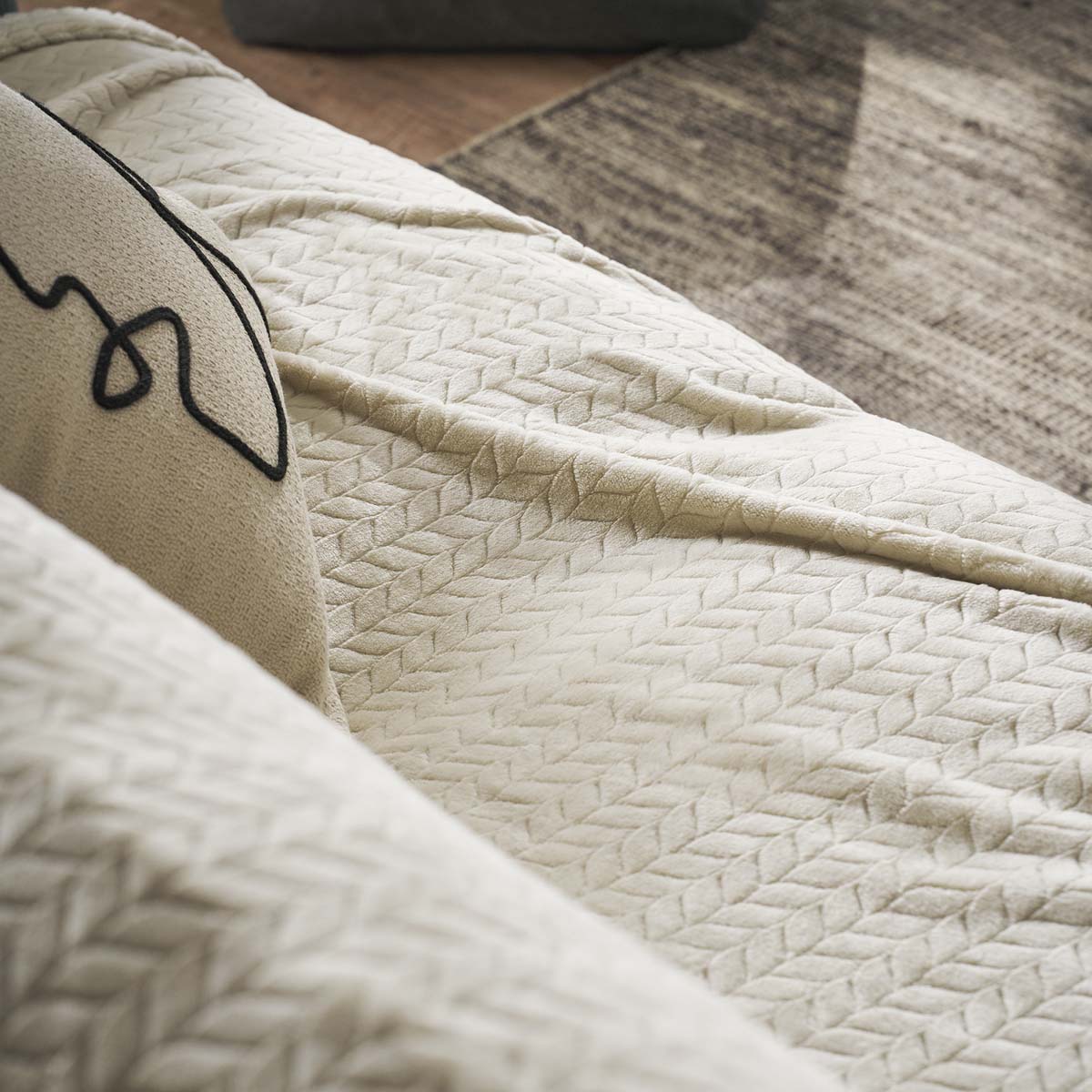 Ριχτάρι Πολυθρόνας Fleece (190X190) Gofis Home Julien Cotton Beige 114 05 Λευκά Είδη Σαλονιού Ριχτάρια Καναπέ Χειμερινά Spitishop