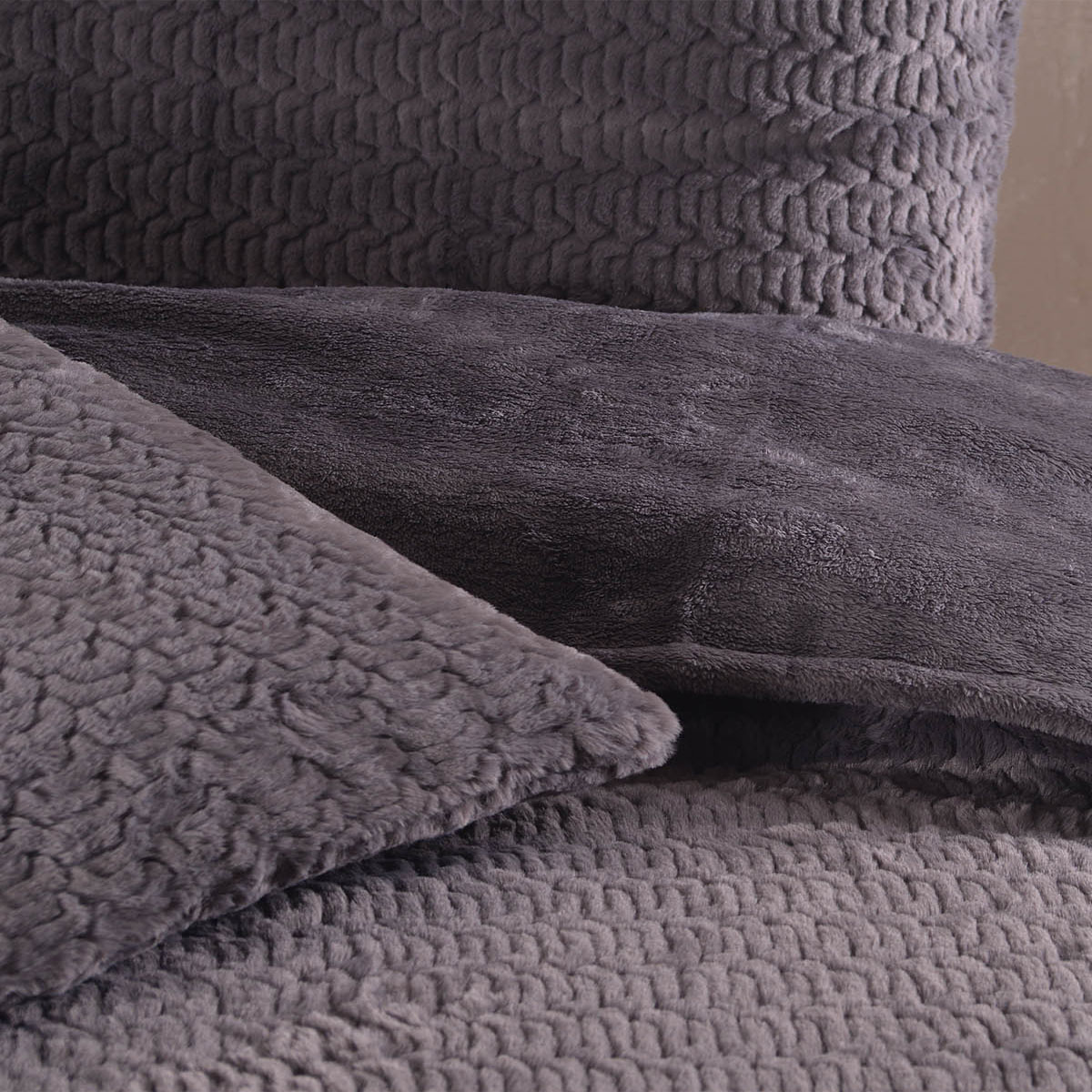 Κουβέρτα Fleece Υπέρδιπλη με Γουνάκι (220X240) + Διακοσμητικές Μαξιλαροθήκες (Σετ) Rythmos Bliss Γκρι Λευκά Είδη Κρεβατοκάμαρας Κουβέρτες Υπέρδιπλες 