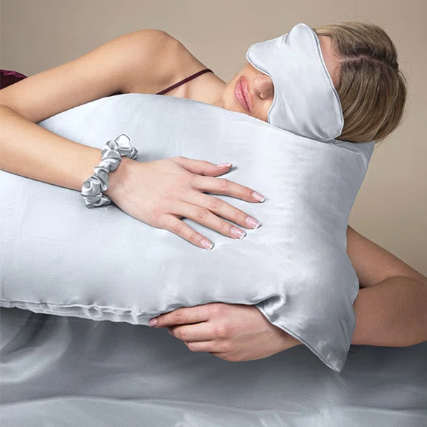 Μεταξωτή Μαξιλαροθήκη + Μάσκα Ύπνου + Scrunchie Feel & Touch Beauty Sleep Silver