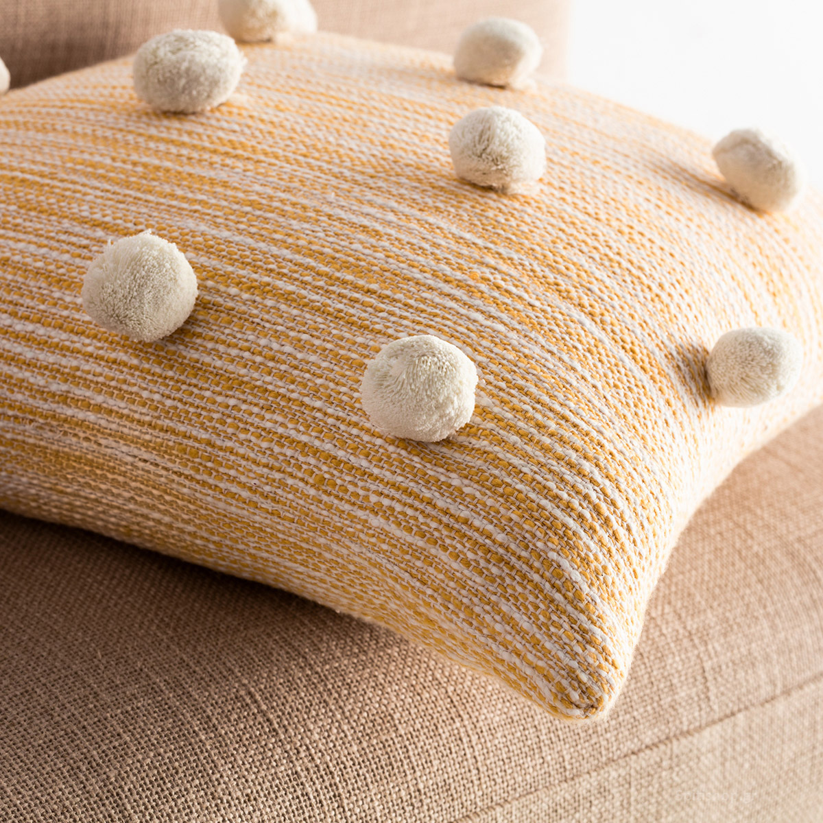 Διακοσμητική Μαξιλαροθήκη (43x43) Gofis Home Poms Mustard 555/10