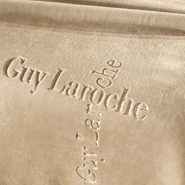 Κουβέρτα Βελουτέ Υπέρδιπλη (220x240) Guy Laroche Logo Almond