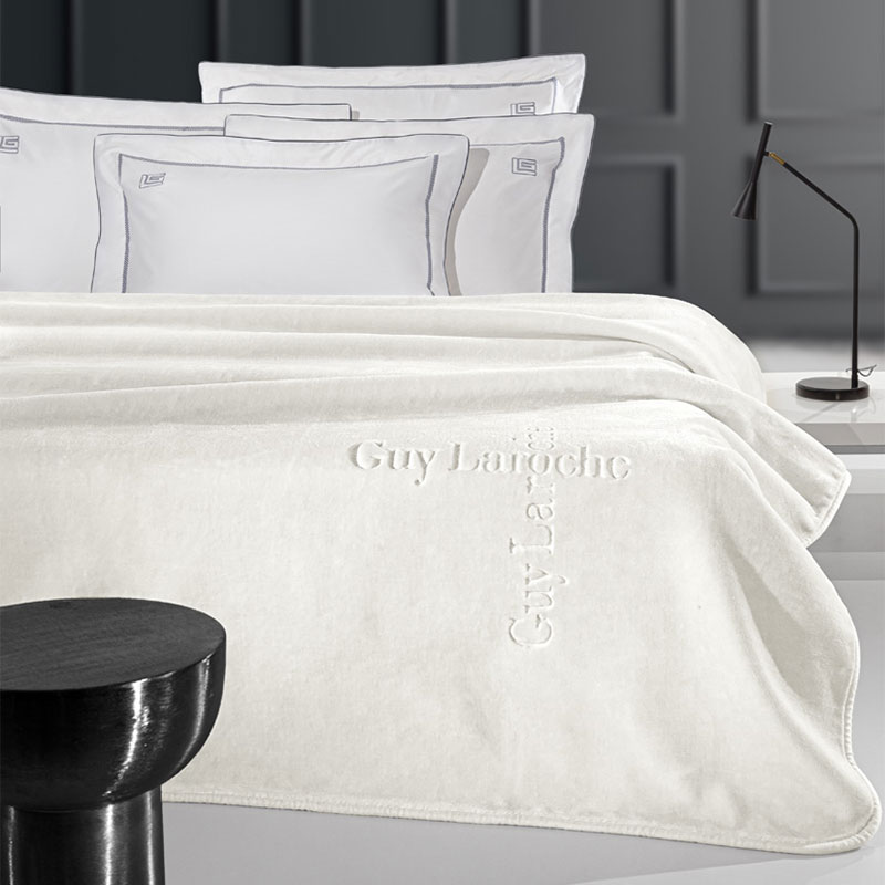 Κουβέρτα Βελουτέ Μονή (160x220) Guy Laroche Logo Ivory