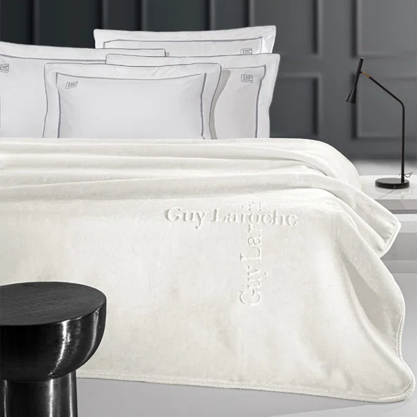 Κουβέρτα Βελουτέ Μονή (160x220) Guy Laroche Logo Ivory