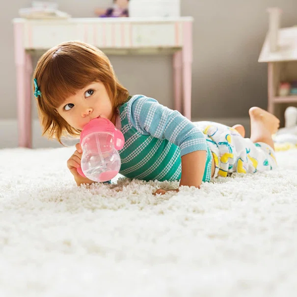 Ποτήρι Εκπαιδευτικό 207ml Με Καλαμάκι Munchkin Tip & Sip Pink