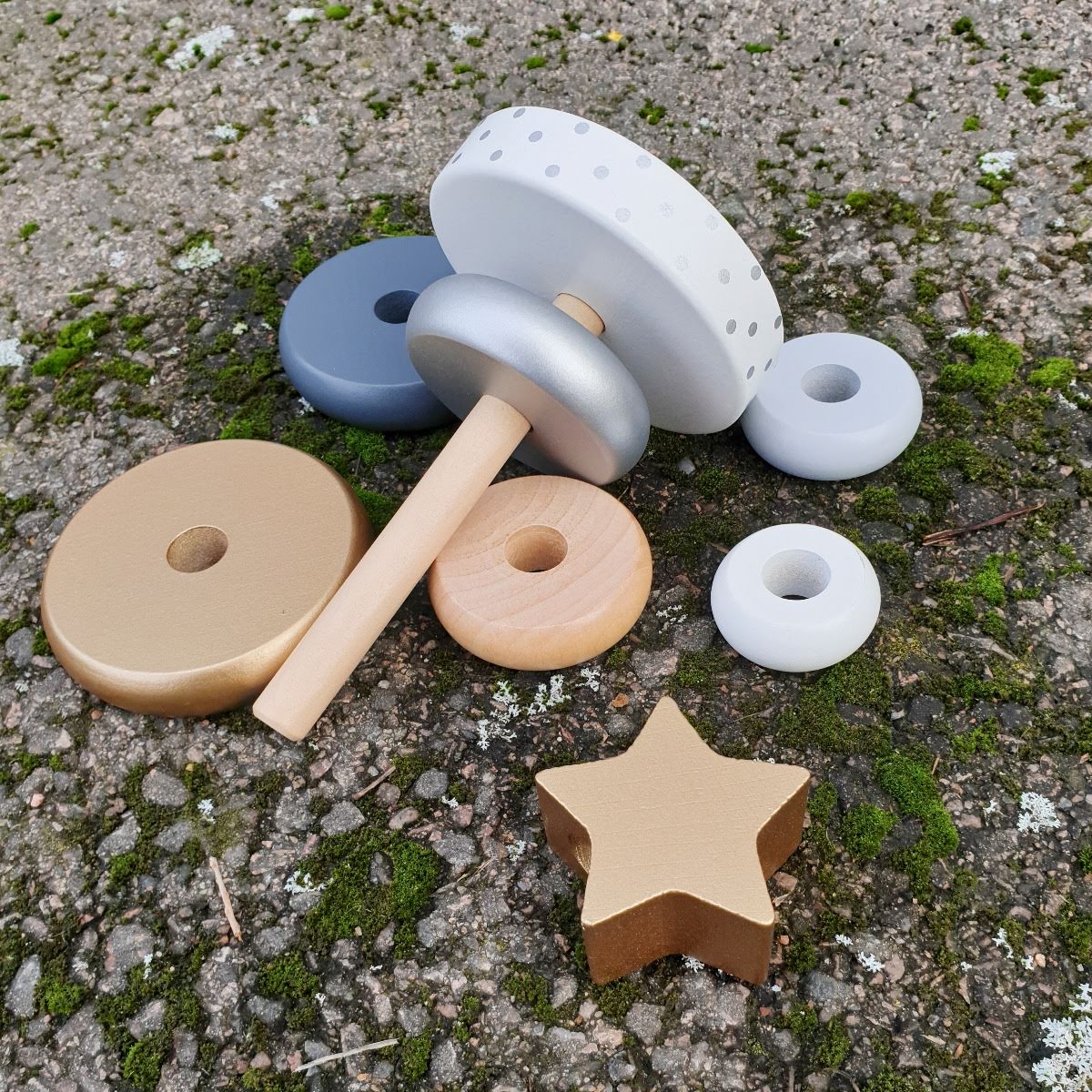 Ξύλινη Πυραμίδα Στοίβαξης Jabadabado Silver Jb-W7157 Παιχνίδια Βρεφικά για Μωρά 12 - 18 Μηνών Spitishop