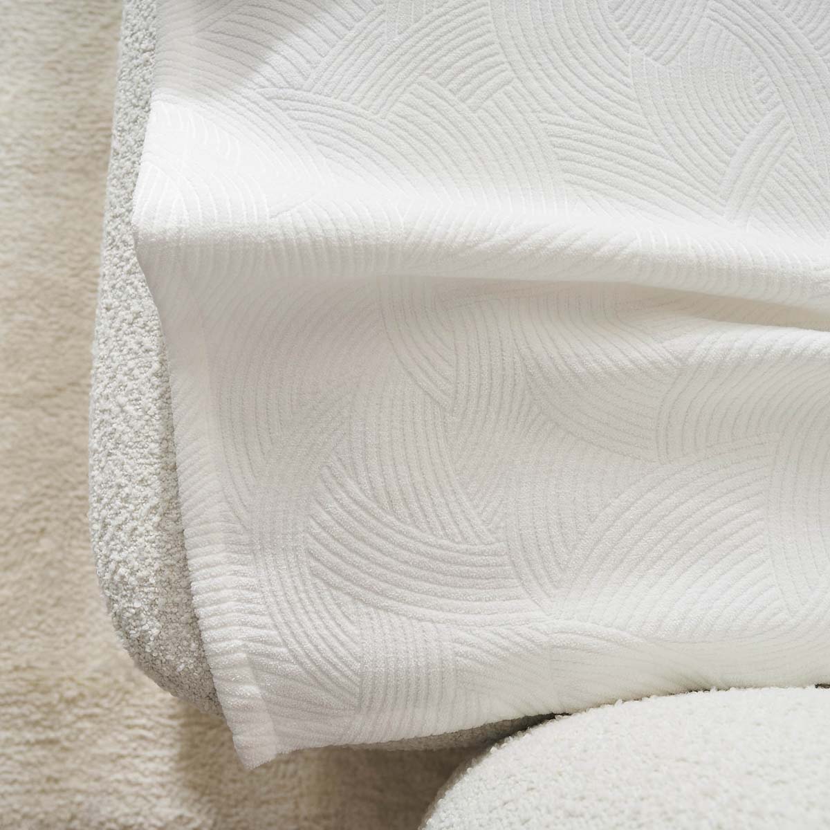 Ριχτάρι Καναπέ Διθέσιου Βελουτέ (180X250) Gofis Home Nimbus Polar White 447 26 Λευκά Είδη Σαλονιού Ριχτάρια Χειμερινά Spitishop
