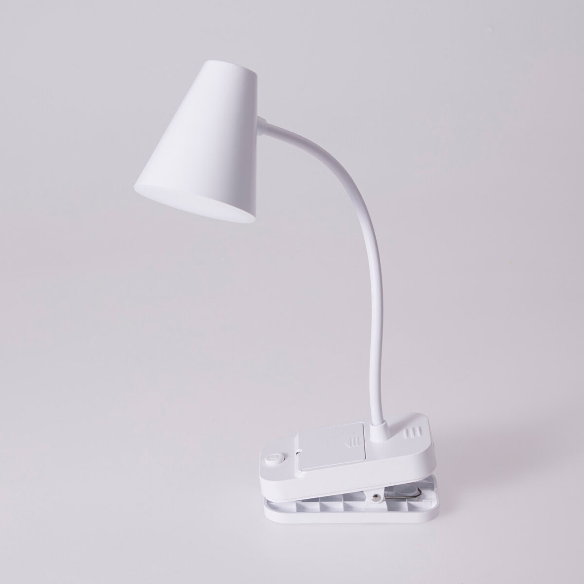 Πορτατίφ Με Κλιπ K-M White CX6000050