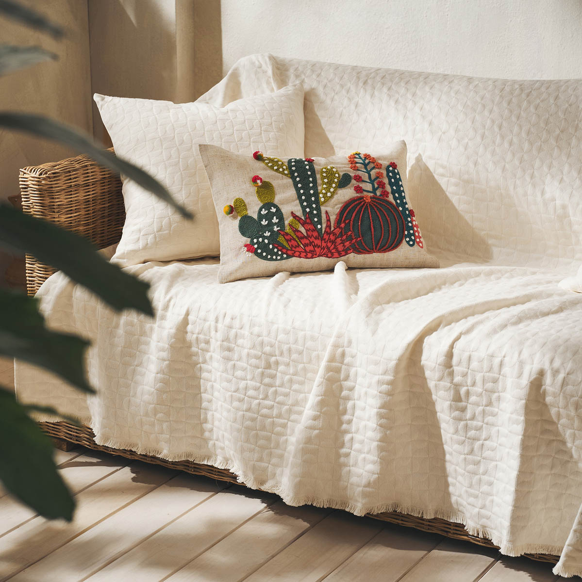 Ριχτάρι Καναπέ Τριθέσιου (180x310) Gofis Home Eliena Ivory 402/05