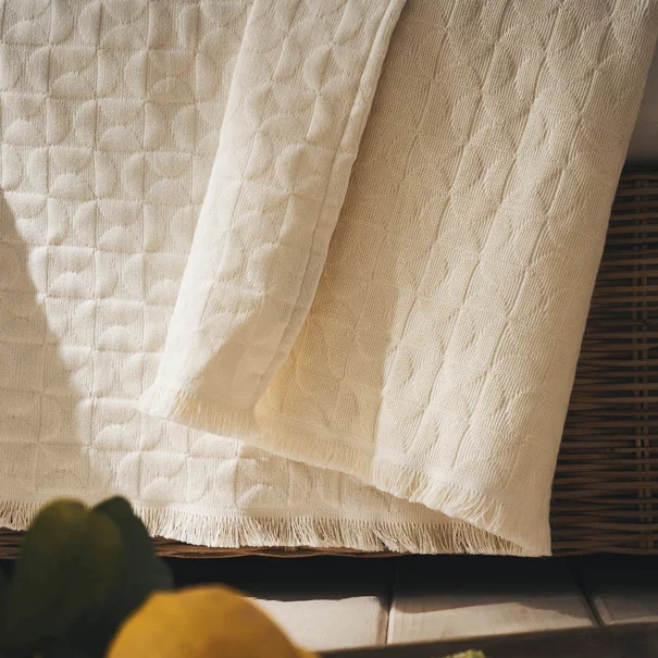 Ριχτάρι Καναπέ Τριθέσιου (180x310) Gofis Home Eliena Ivory 402/05
