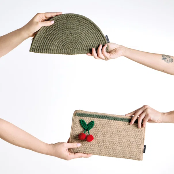 Νεσεσέρ Παραλίας (30x18) Kentia Versus Purse 266