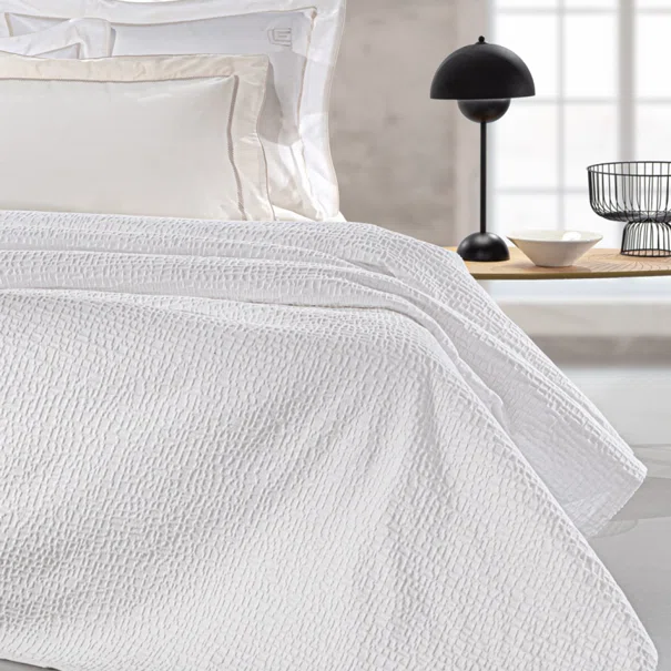 Κουβερτόριο King Size (260x250) Guy Laroche Luna White