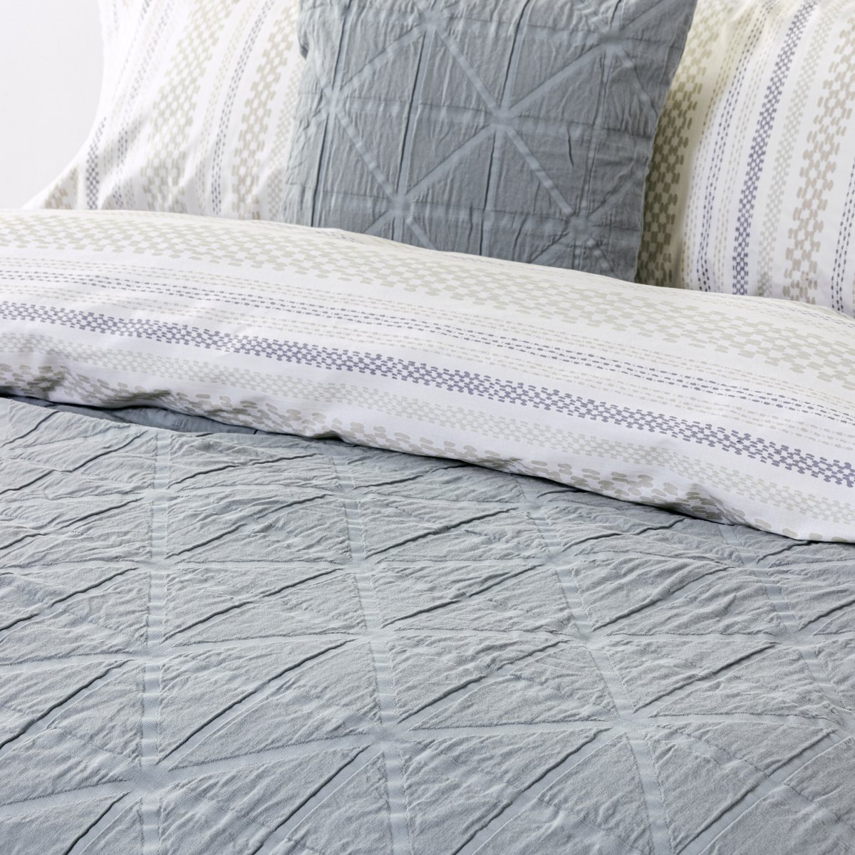 Κουβερτόριο King Size (240X260) Ματλασέ Nima Drift Λευκά Είδη Κρεβατοκάμαρας Κουβέρτες Κουβερτόρια - Ριχτάρια Κρεβατιού Υπέρδιπλα Spitishop