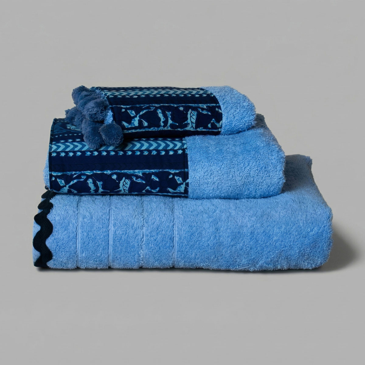 Πετσέτα Προσώπου (50x100) White Fabric Keiko Blue 600gsm