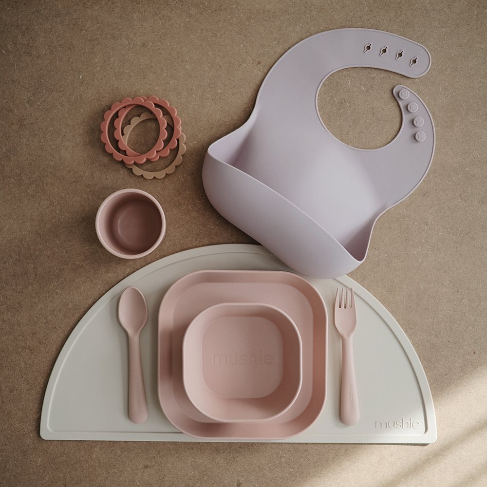 Πιάτα (Σετ 2Τμχ) Mushie Blush 66-2304019 Παιδικά Είδη Φαγητού & Αξεσουάρ Σερβιρίσματος Εκπαίδευσης Spitishop