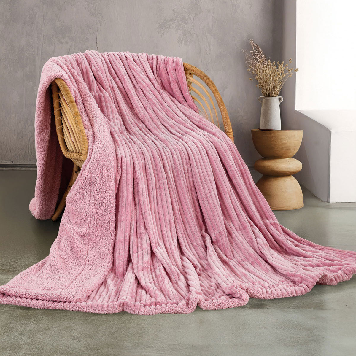 Κουβέρτα Fleece Υπέρδιπλη Με Γουνάκι (220x240) Rythmos Jollein Ροζ