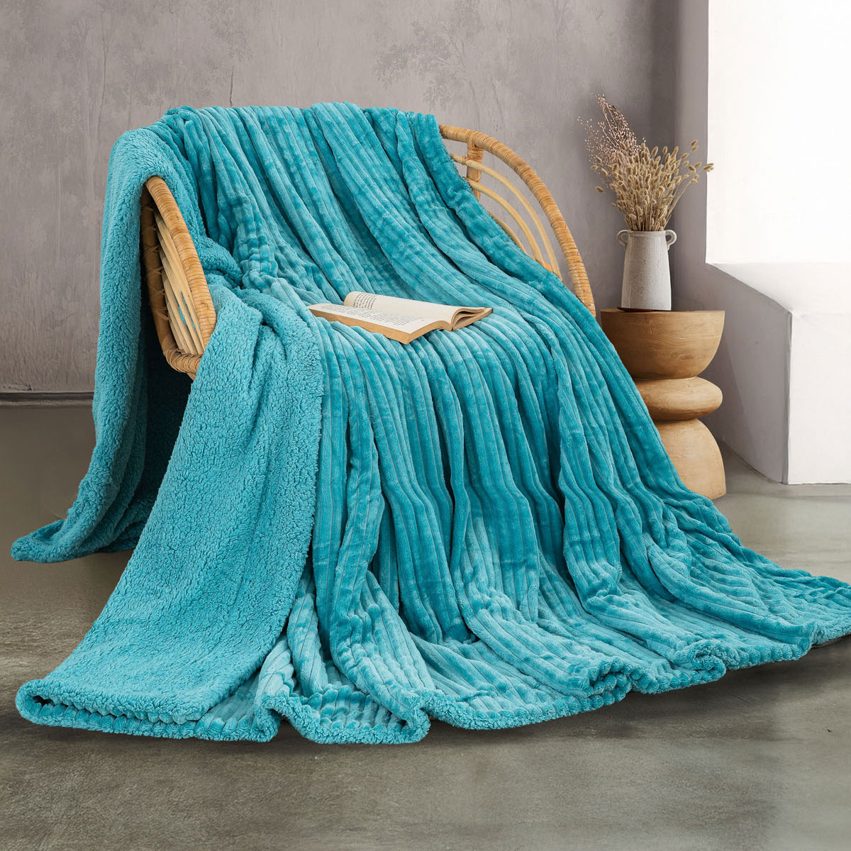 Κουβέρτα Fleece Υπέρδιπλη Με Γουνάκι (220x240) Rythmos Jollein Τυρκουαζ